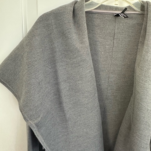 Guess Marciano Manu Grey Wrap Cape Shawl Sweater Coat Size L XL - Picture 7 of 8